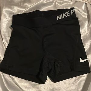 NIKE PRO black shorts